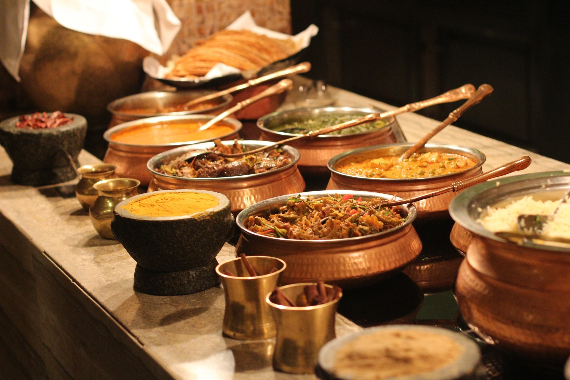 5 PLACES WITH BUFFET UNDER 500 IN LUCKNOW Now Lucknow
